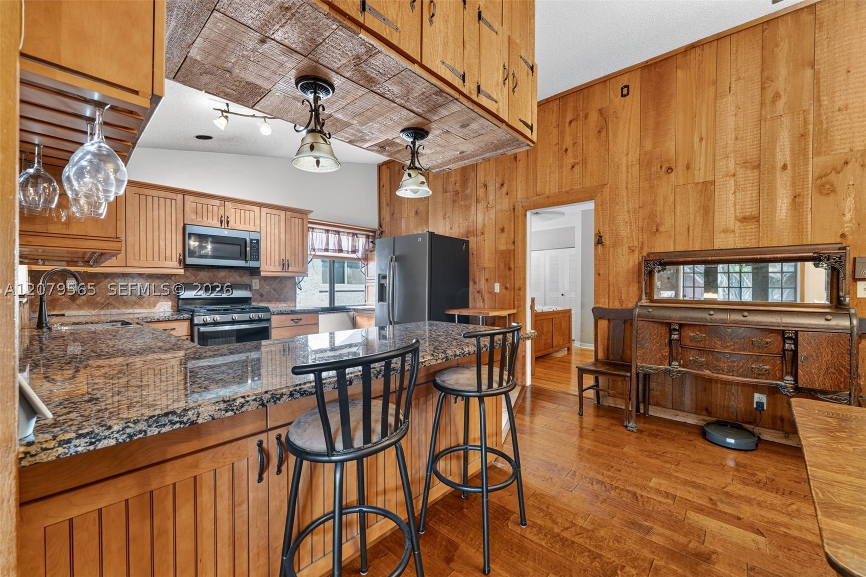 7508 SW 6th Ct, North Lauderdale FL 33068