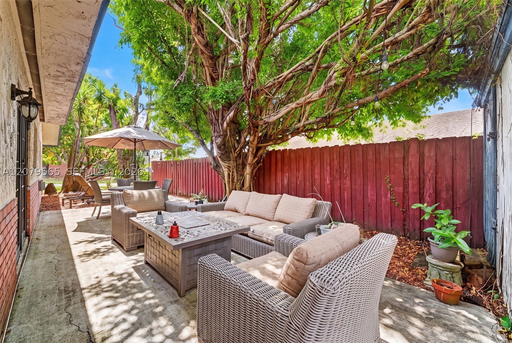 7508 SW 6th Ct, North Lauderdale FL 33068