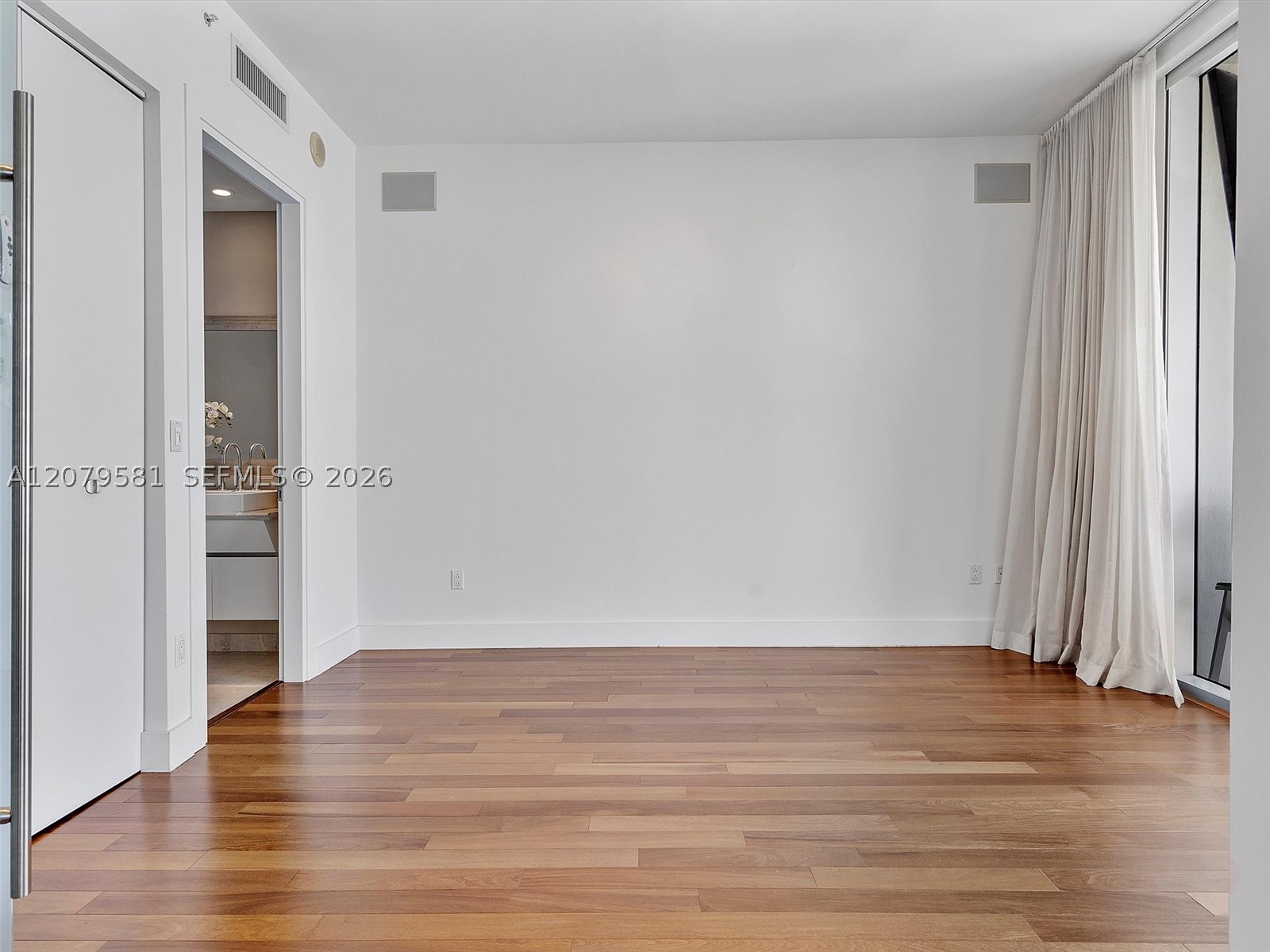 2627 S Bayshore Dr #2106, Miami FL 33133