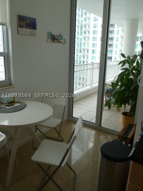 801 Brickell Key Blvd #2110, Miami FL 33131
