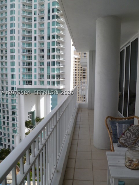801 Brickell Key Blvd #2110, Miami FL 33131