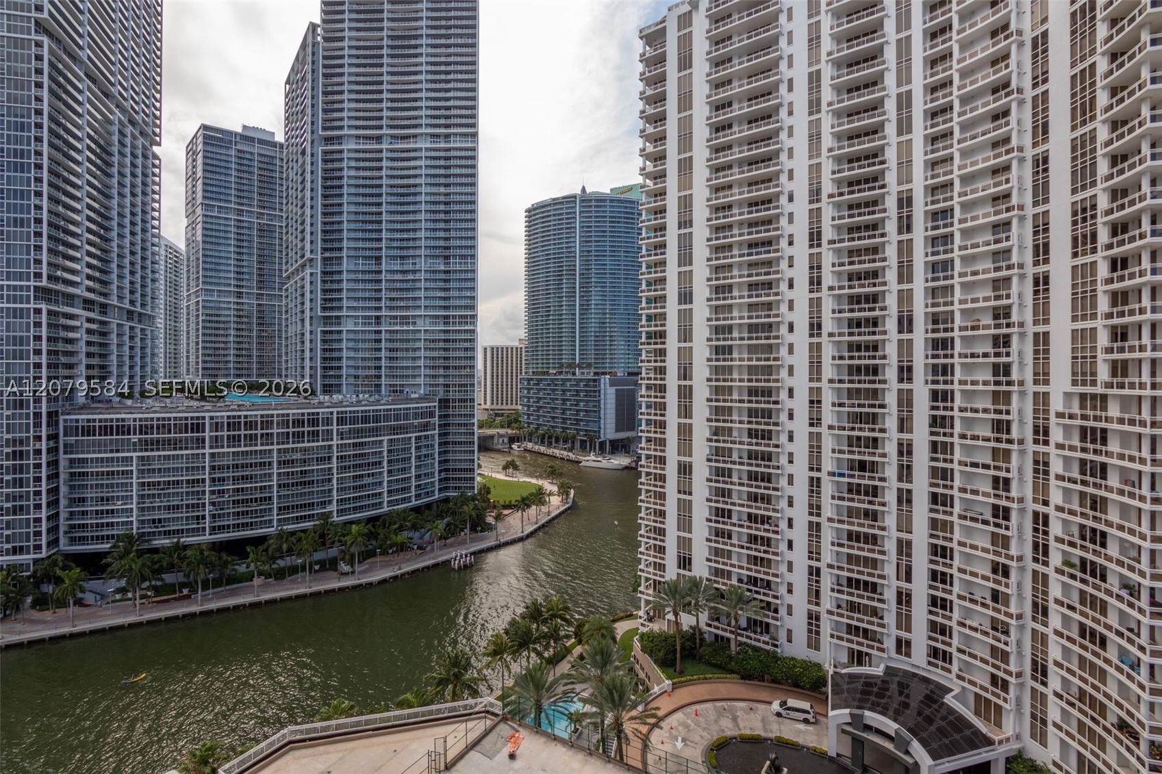 801 Brickell Key Blvd #2110, Miami FL 33131