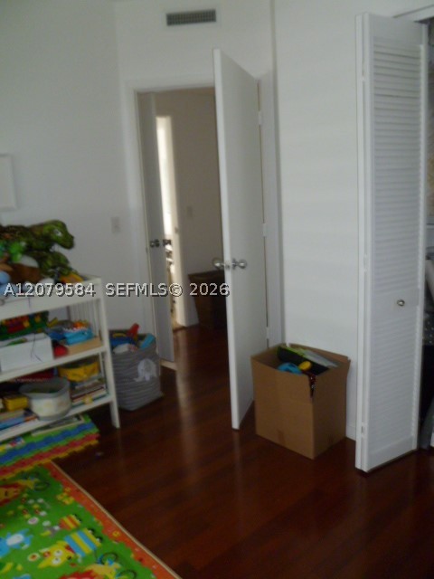 801 Brickell Key Blvd #2110, Miami FL 33131