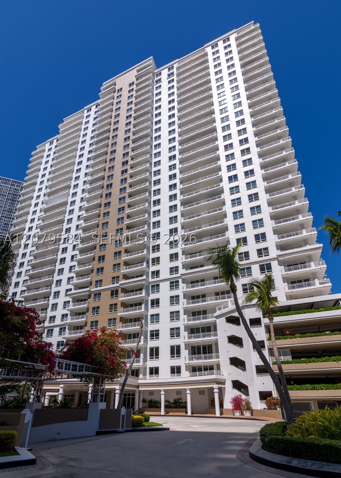 801 Brickell Key Blvd #2110, Miami FL 33131