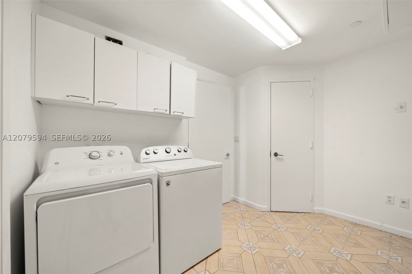789 Crandon Blvd #1603, Key Biscayne FL 33149