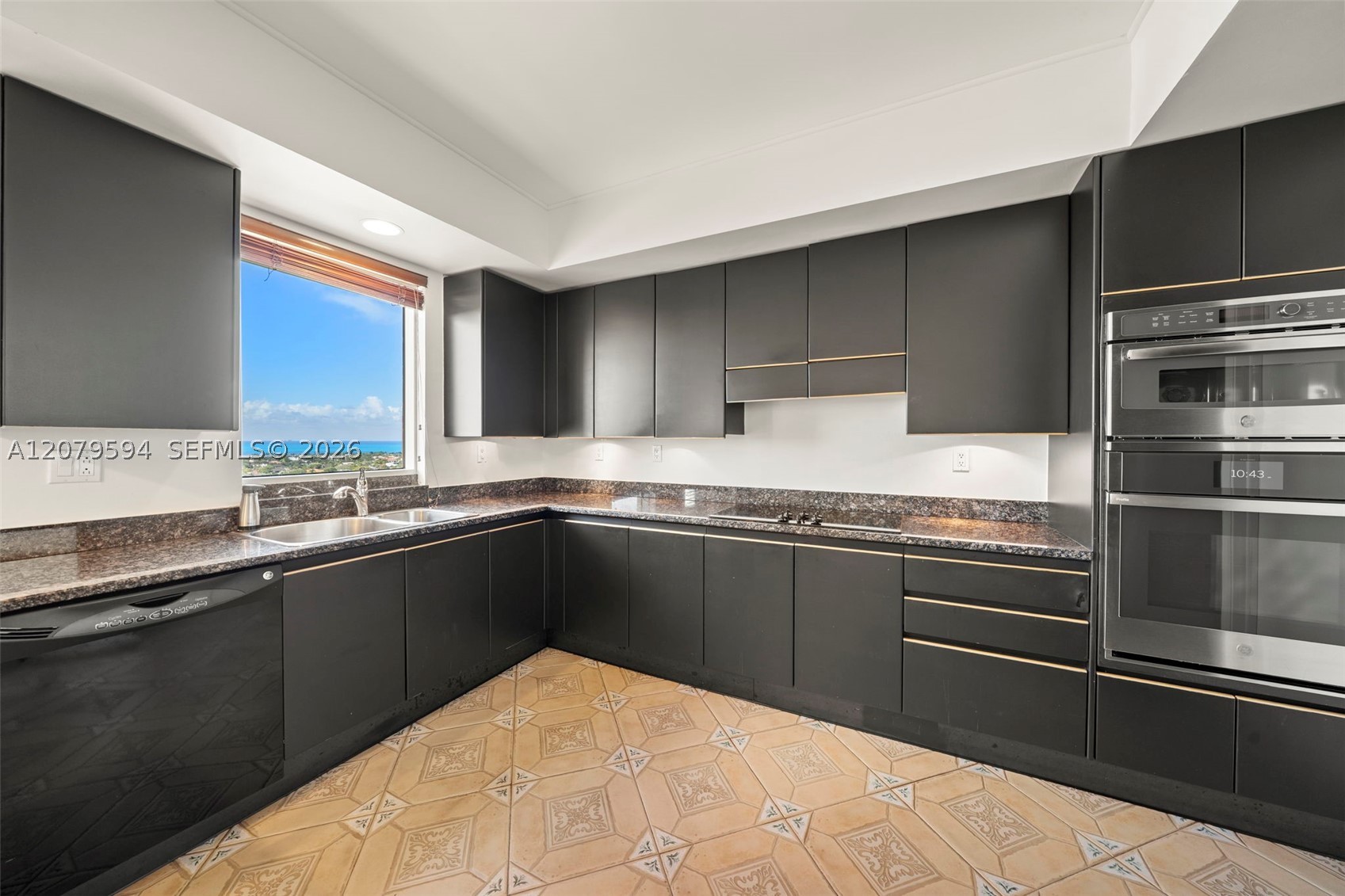 789 Crandon Blvd #1603, Key Biscayne FL 33149