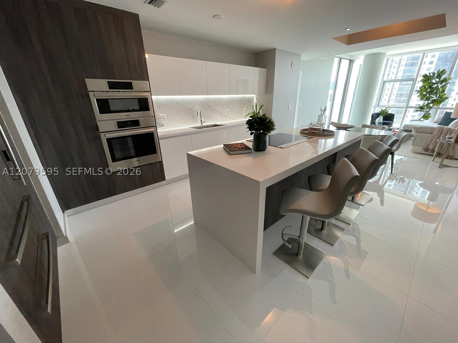 851 NE 1st Ave #1511, Miami FL 33132