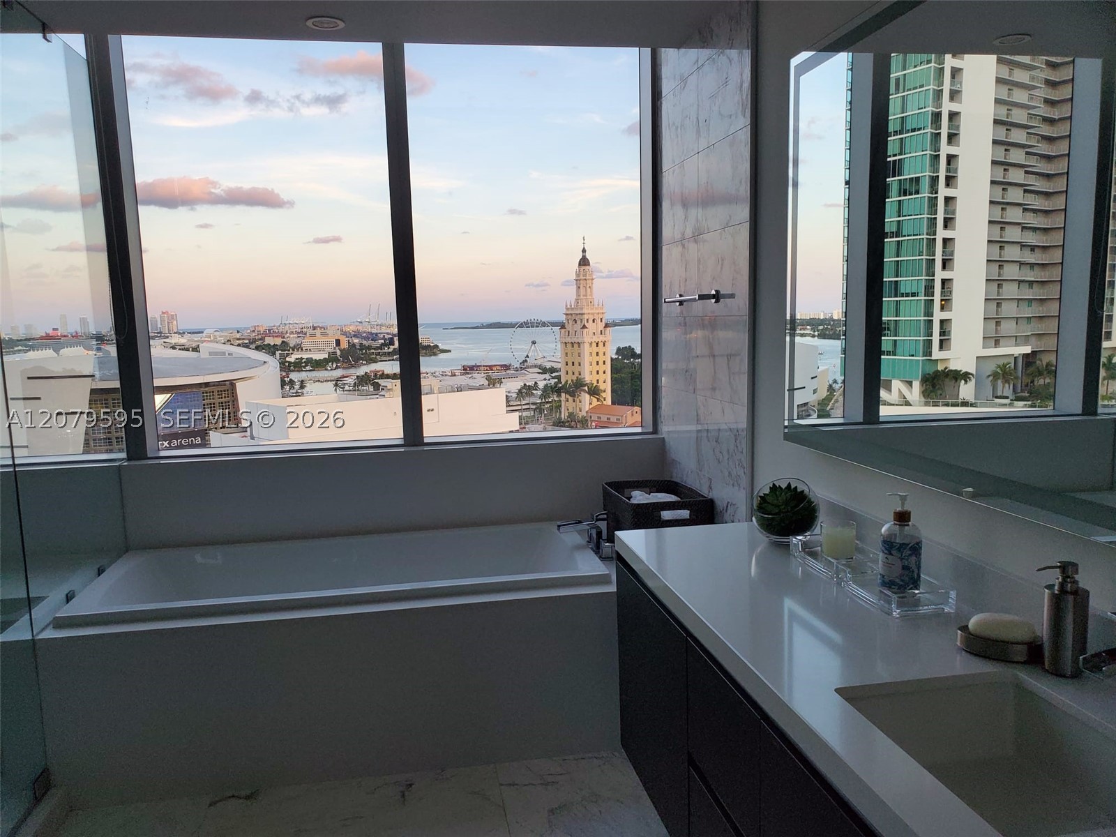 851 NE 1st Ave #1511, Miami FL 33132