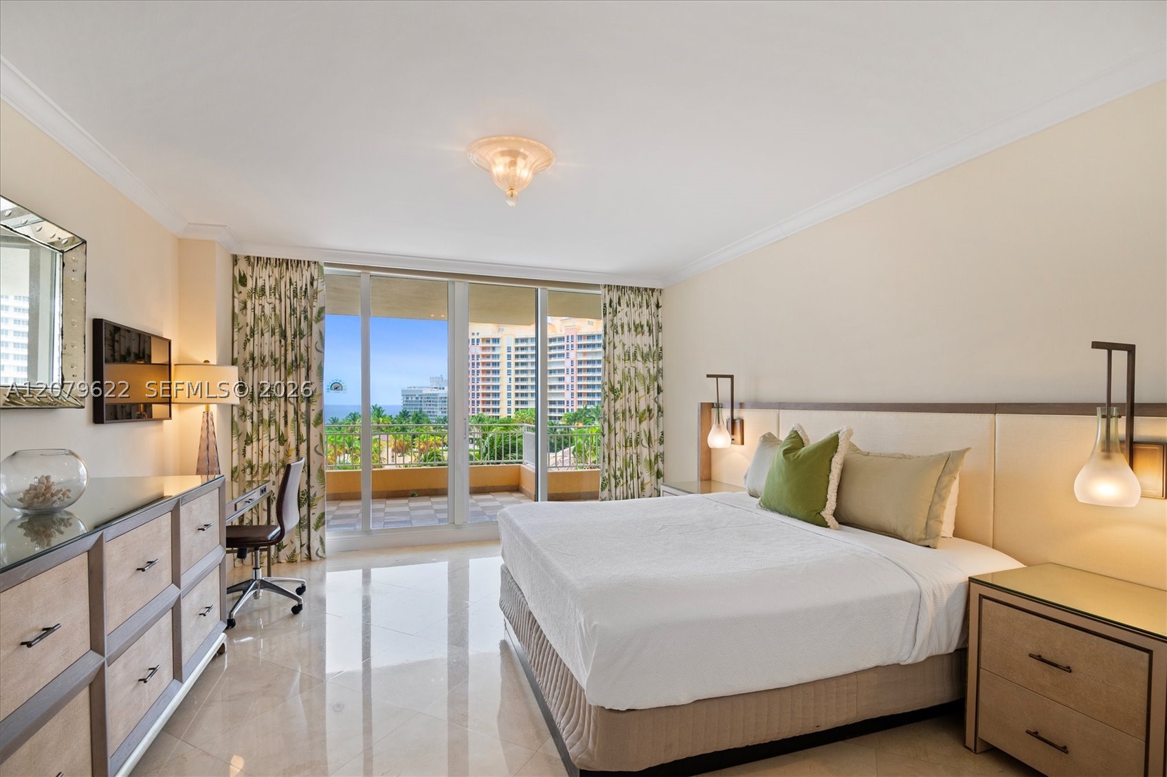 791 Crandon Blvd #704, Key Biscayne FL 33149
