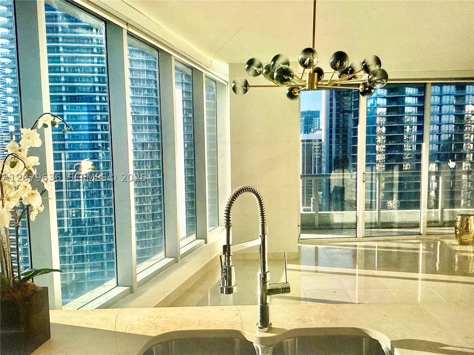 475 Brickell Ave #2915, Miami FL 33131