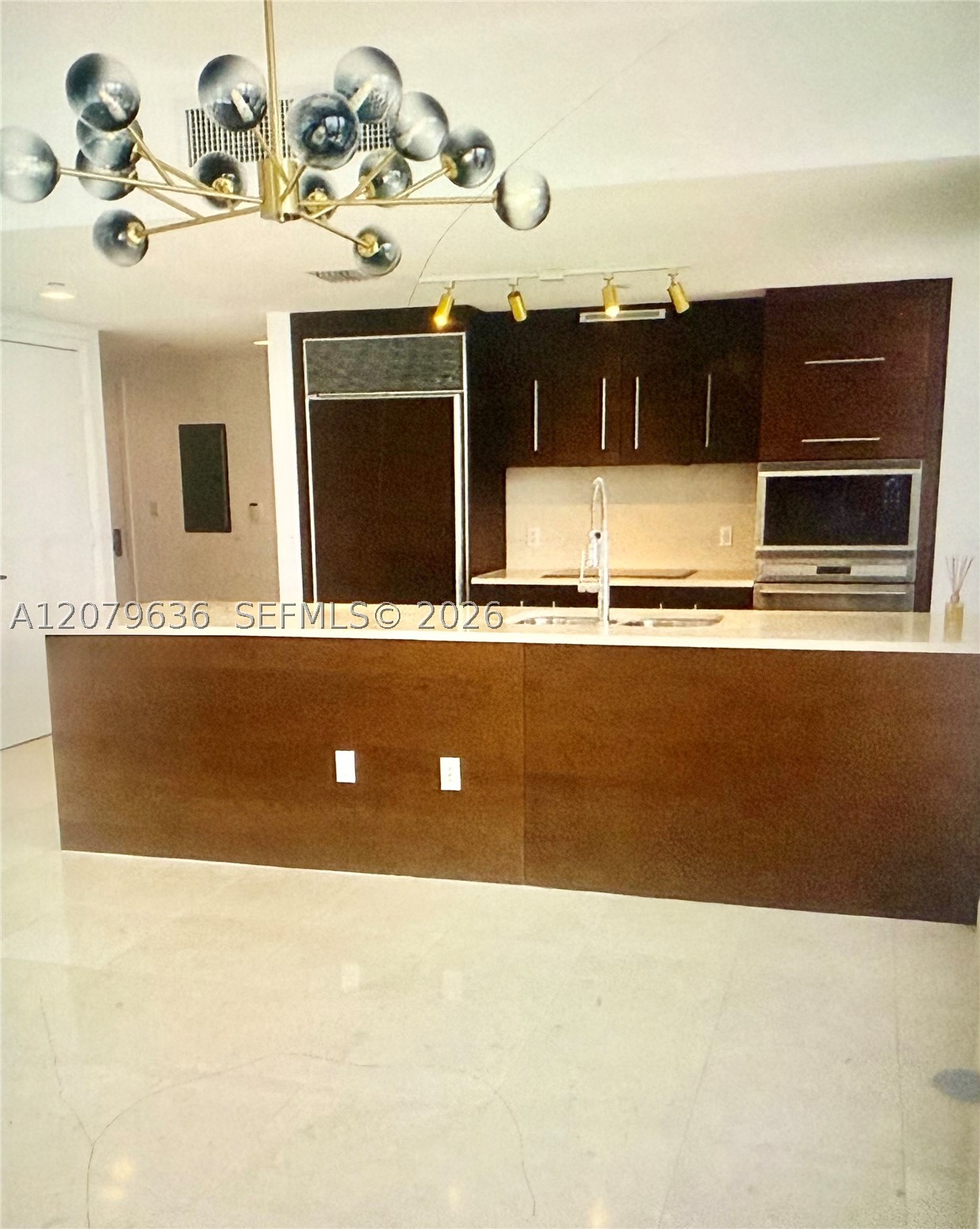 475 Brickell Ave #2915, Miami FL 33131