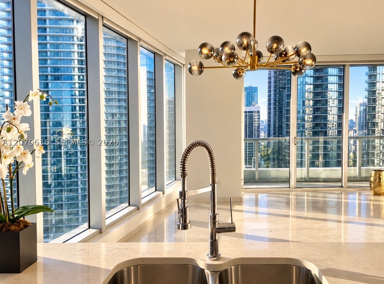 475 Brickell Ave #2915, Miami FL 33131