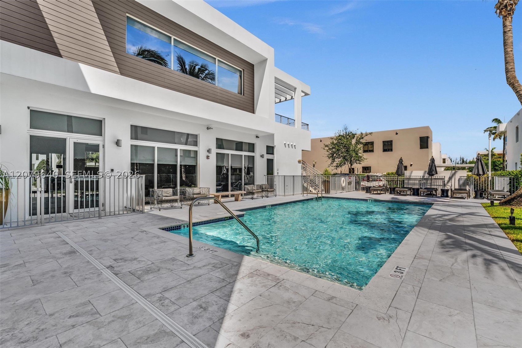 9870 NW 74th Ter, Doral FL 33178