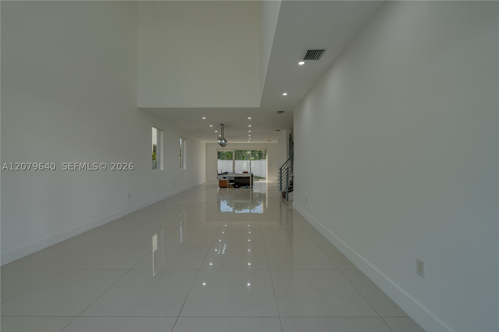 9870 NW 74th Ter, Doral FL 33178