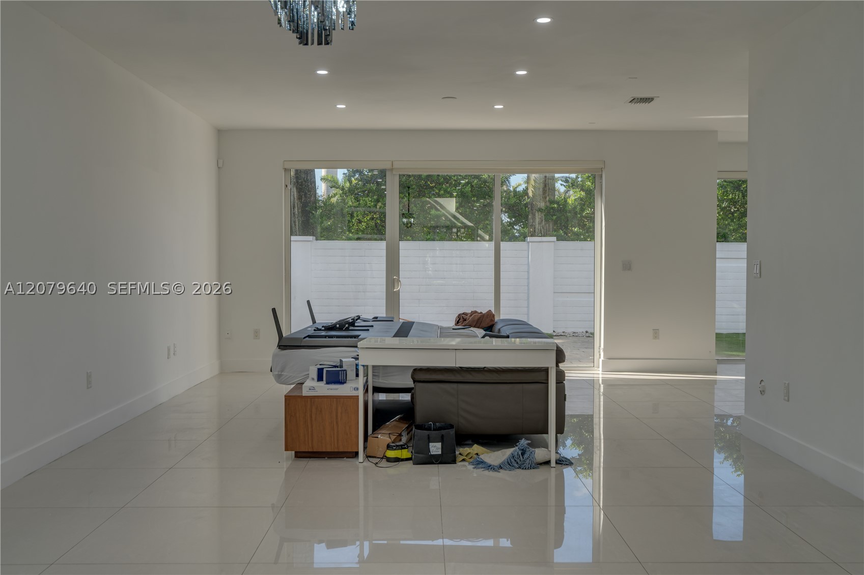 9870 NW 74th Ter, Doral FL 33178