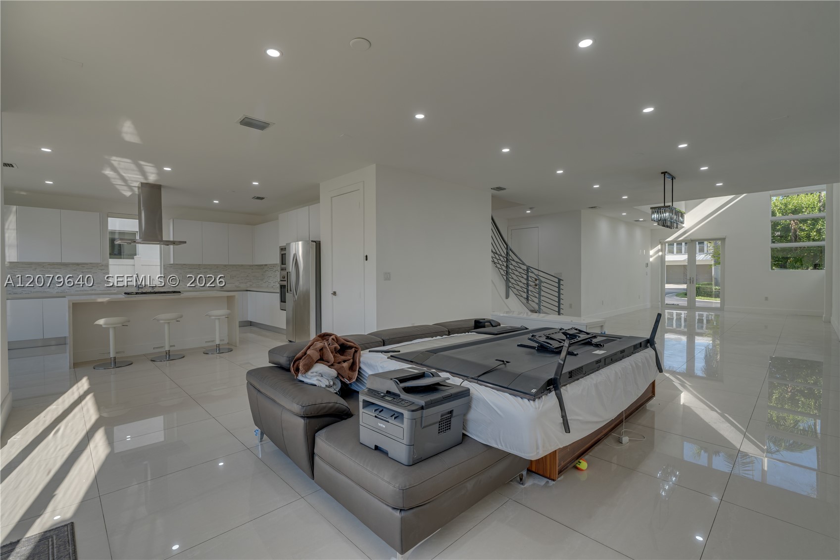 9870 NW 74th Ter, Doral FL 33178