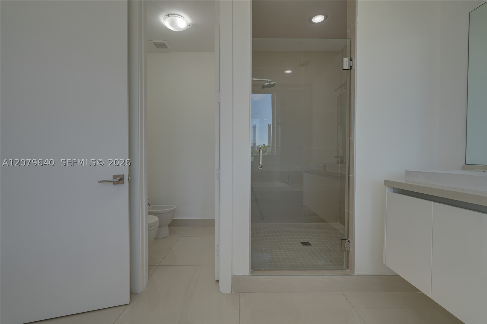 9870 NW 74th Ter, Doral FL 33178