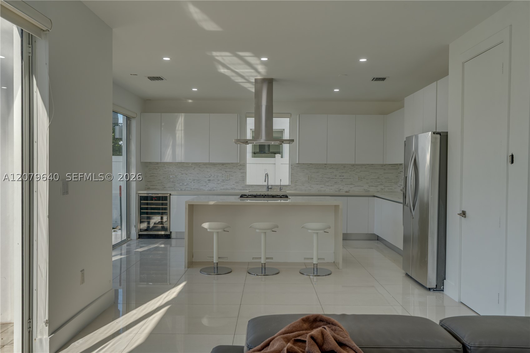 9870 NW 74th Ter, Doral FL 33178