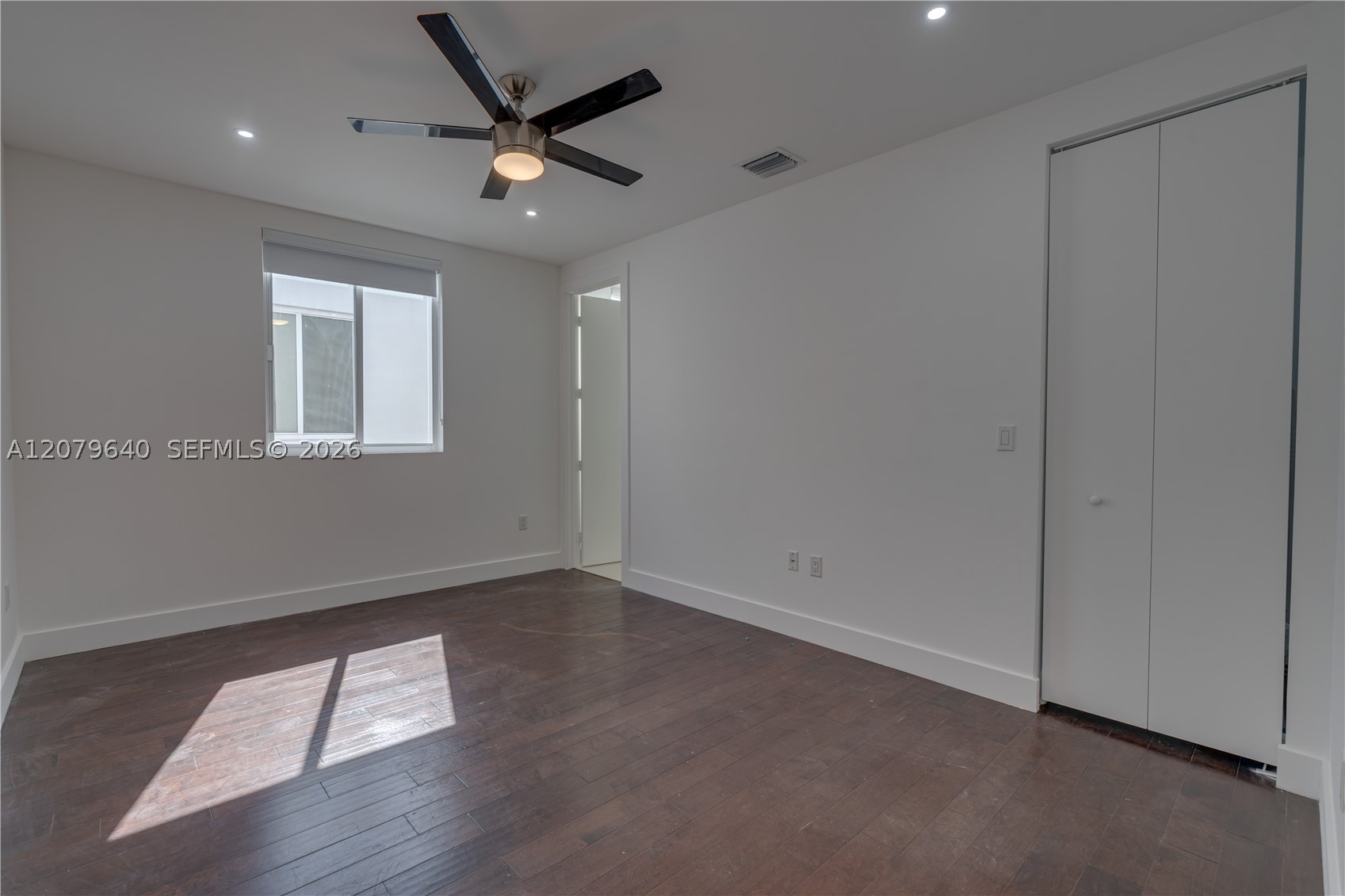9870 NW 74th Ter, Doral FL 33178