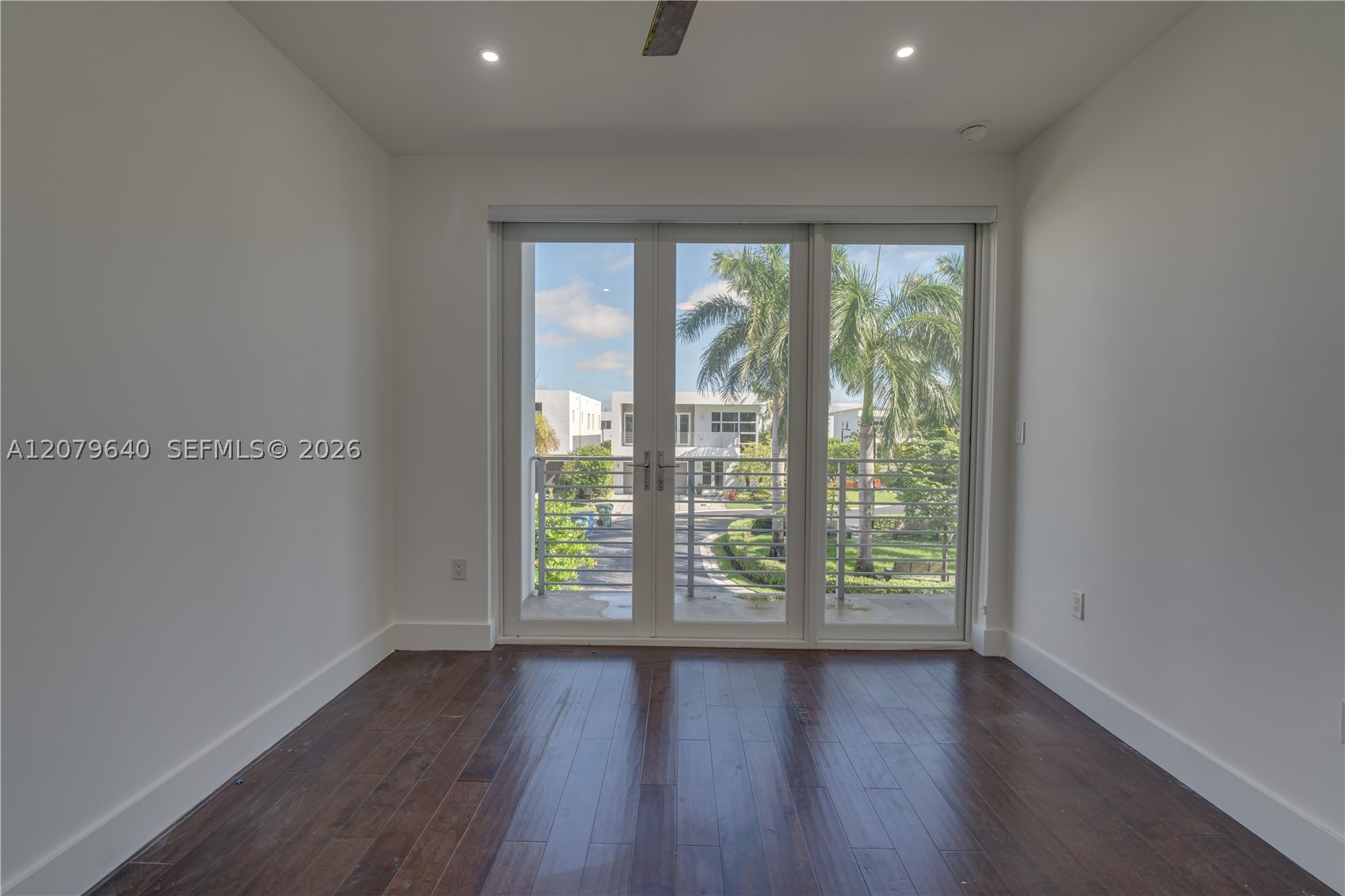9870 NW 74th Ter, Doral FL 33178