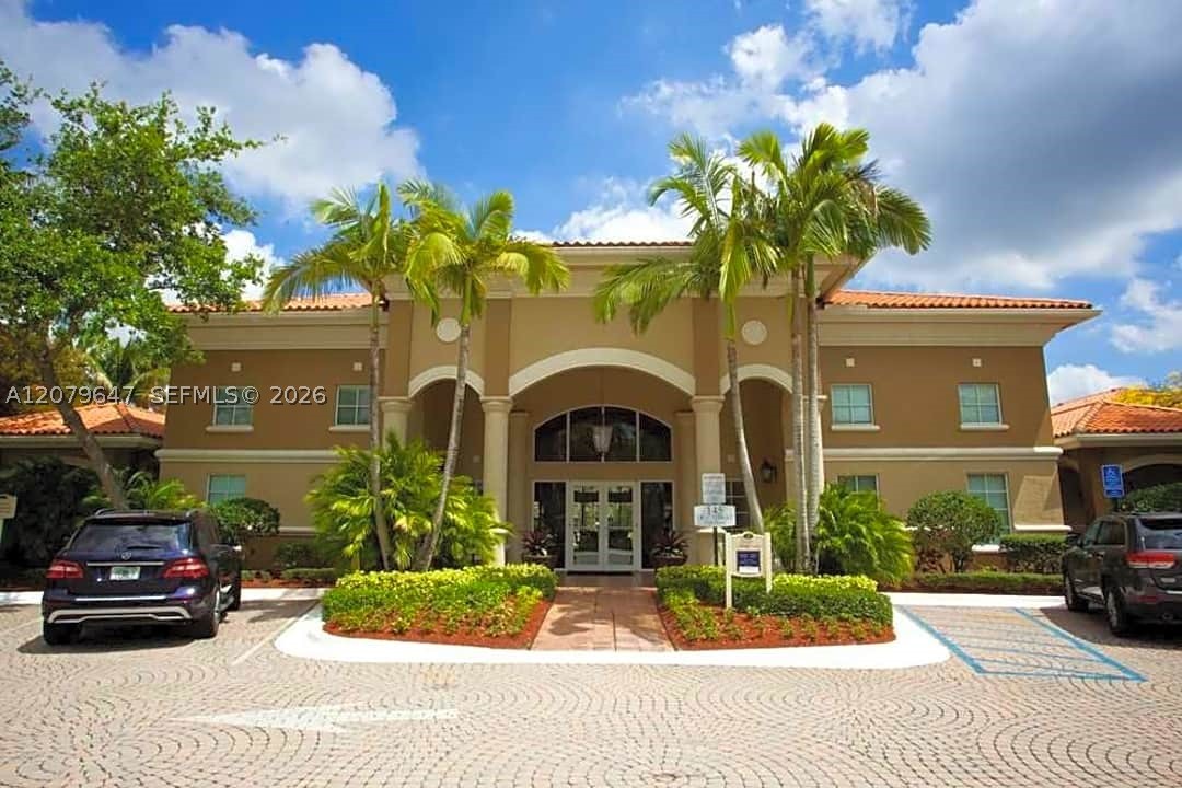 215 SW 117th Ter #14204, Pembroke Pines FL 33025