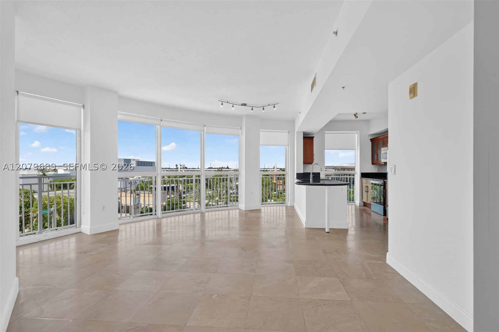 7270 SW 88th St #B403, Miami FL 33156