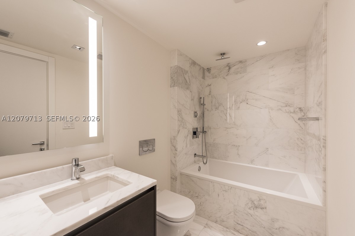 1451 Brickell Ave #2206, Miami FL 33131