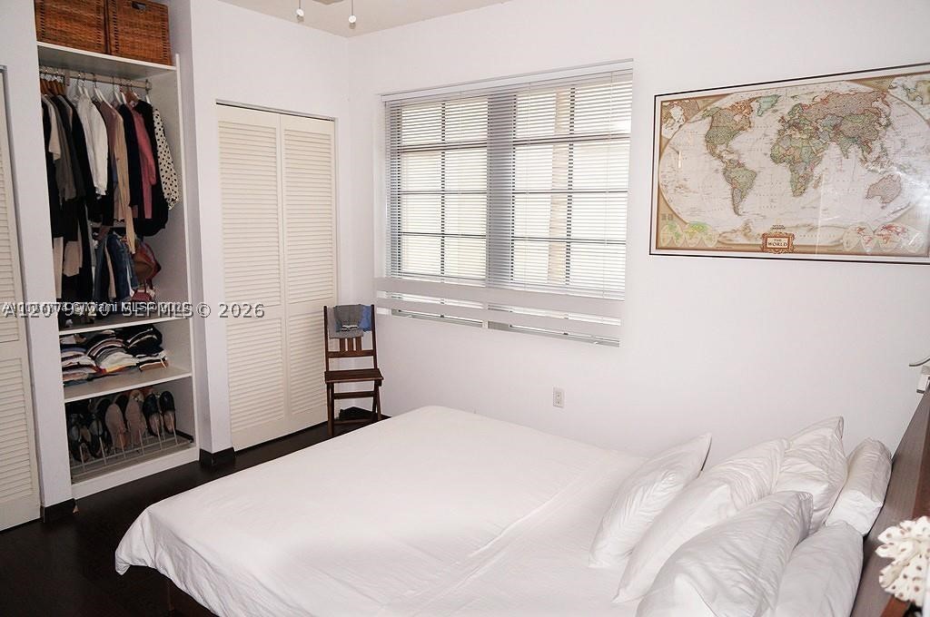 435 21st St #215, Miami Beach FL 33139
