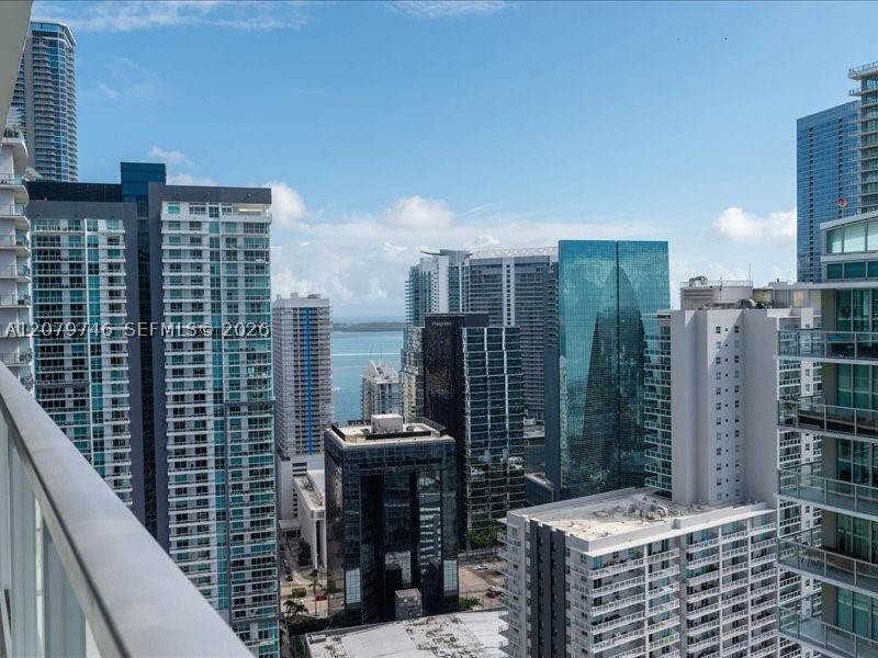 1111 SW 1st Ave #UPH4015, Miami FL 33130