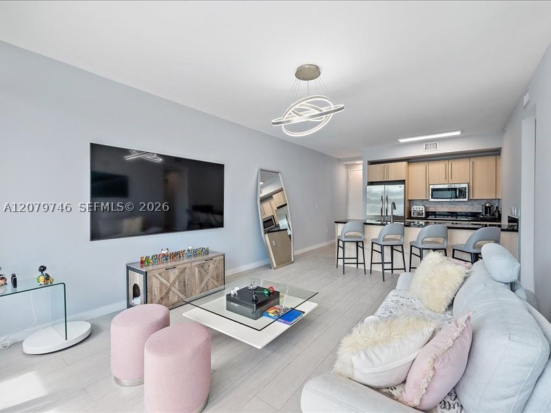 1111 SW 1st Ave #UPH4015, Miami FL 33130