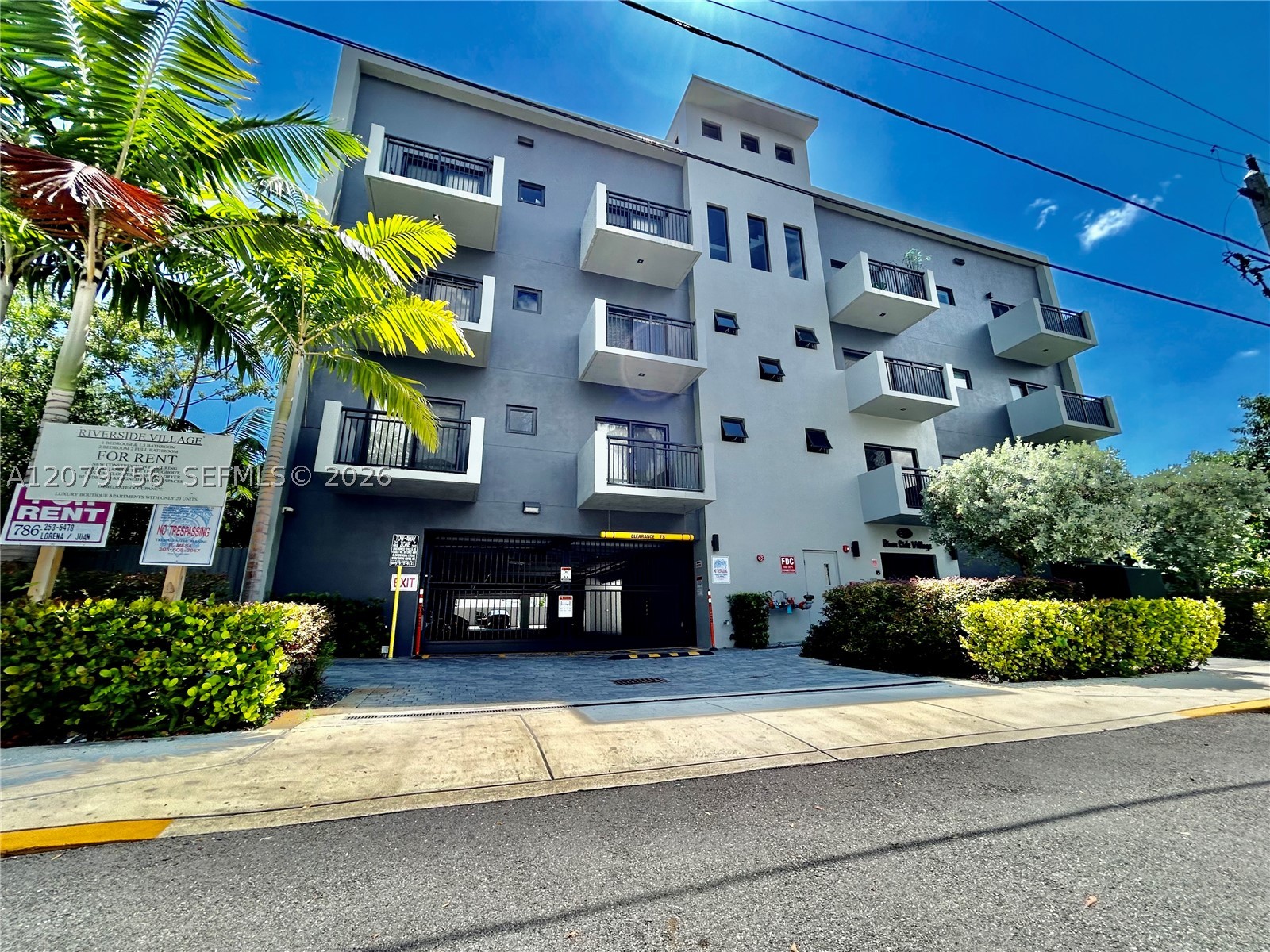 836 SW 2nd St #401, Miami FL 33130