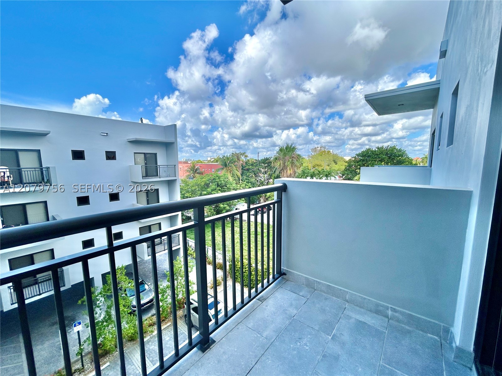 836 SW 2nd St #401, Miami FL 33130