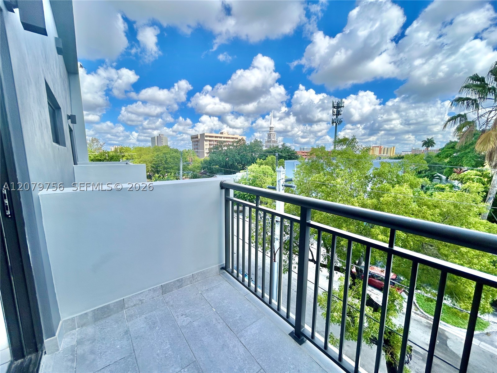 836 SW 2nd St #401, Miami FL 33130