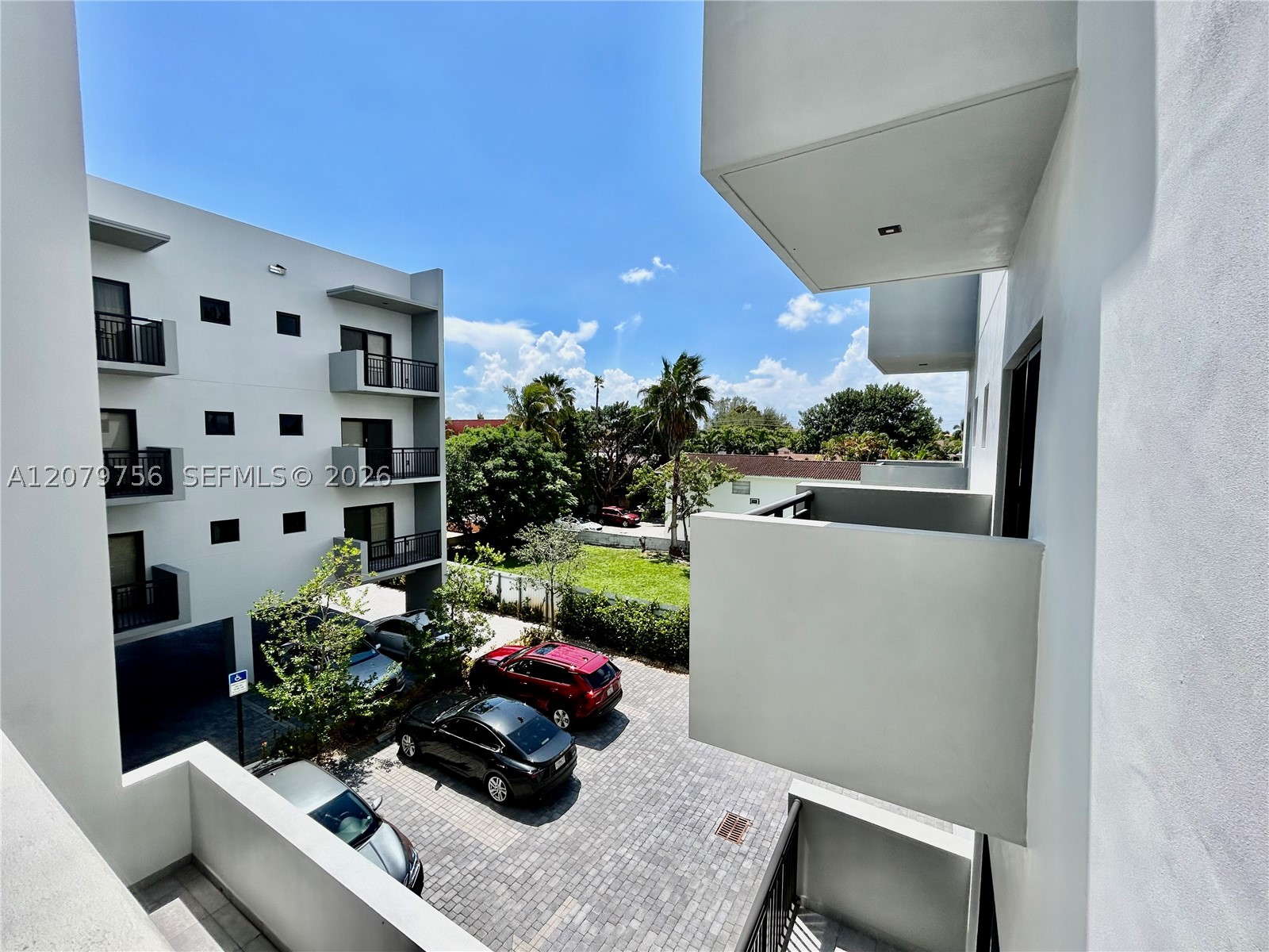 836 SW 2nd St #401, Miami FL 33130