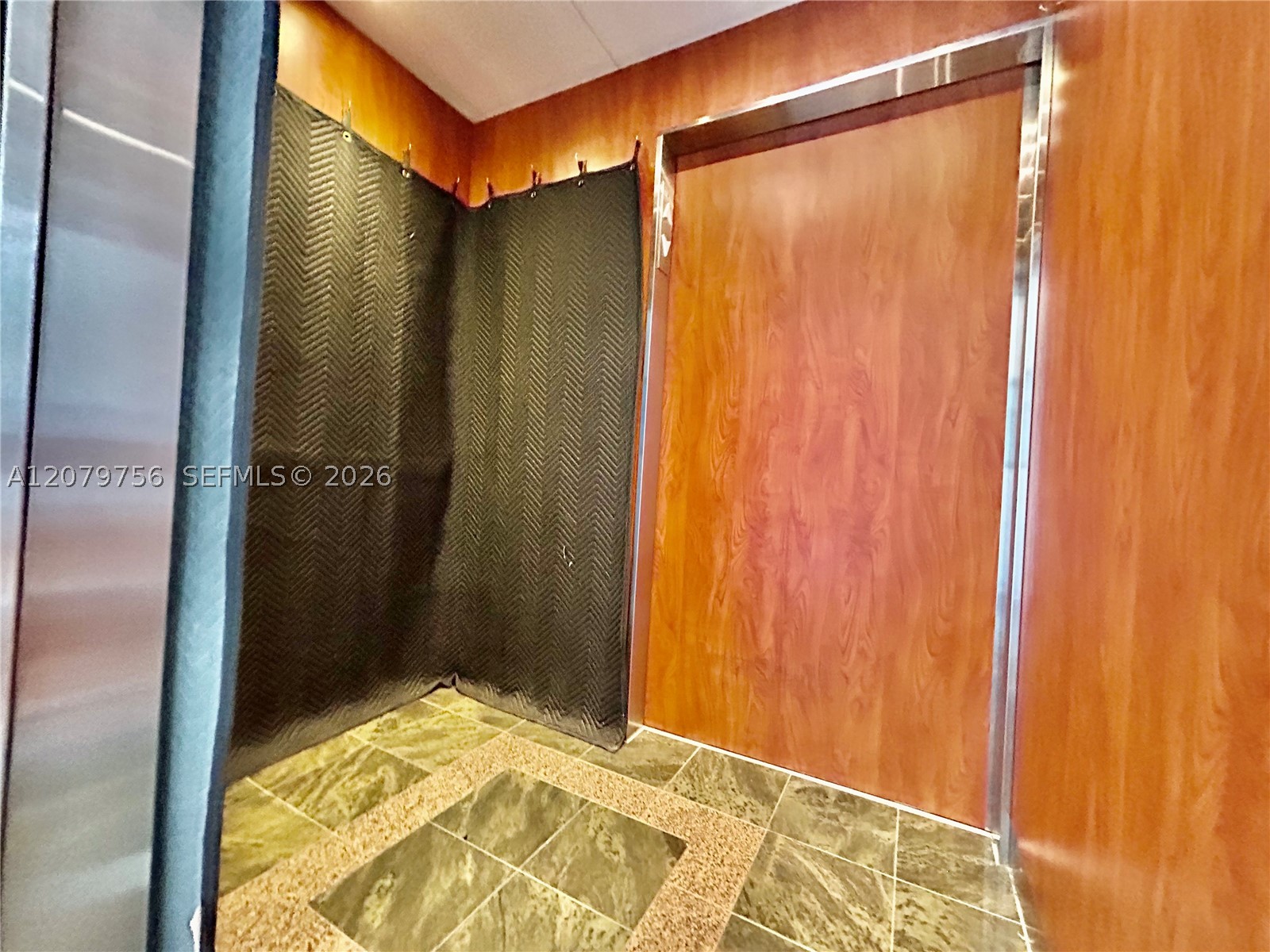 836 SW 2nd St #401, Miami FL 33130
