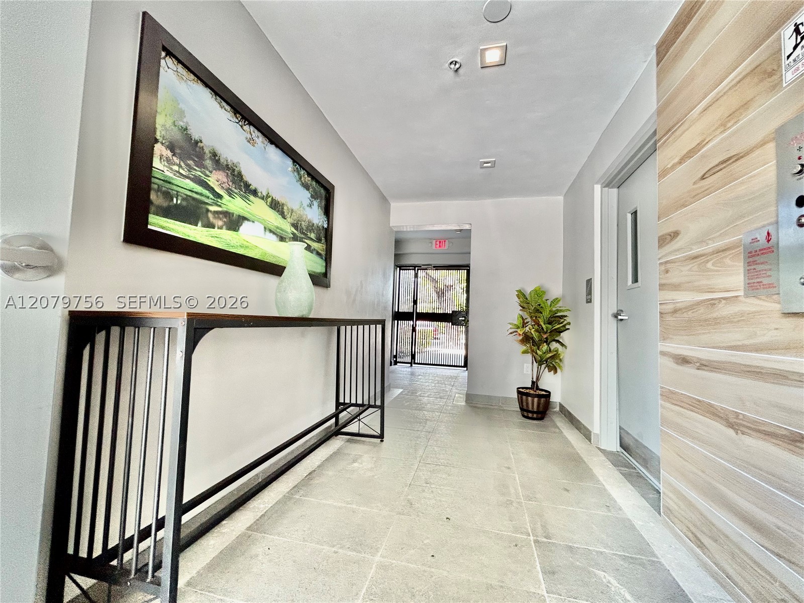 836 SW 2nd St #401, Miami FL 33130