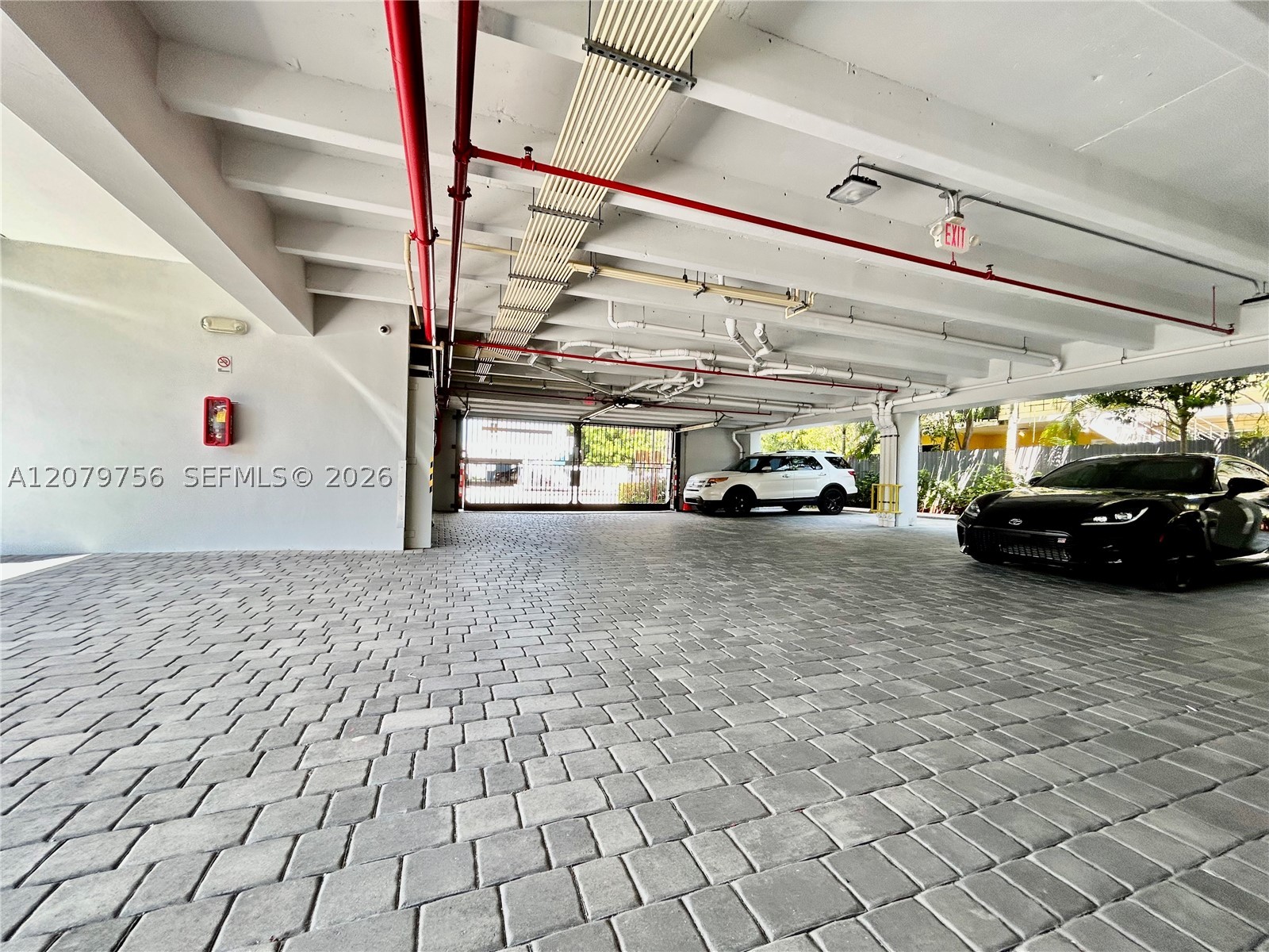 836 SW 2nd St #401, Miami FL 33130