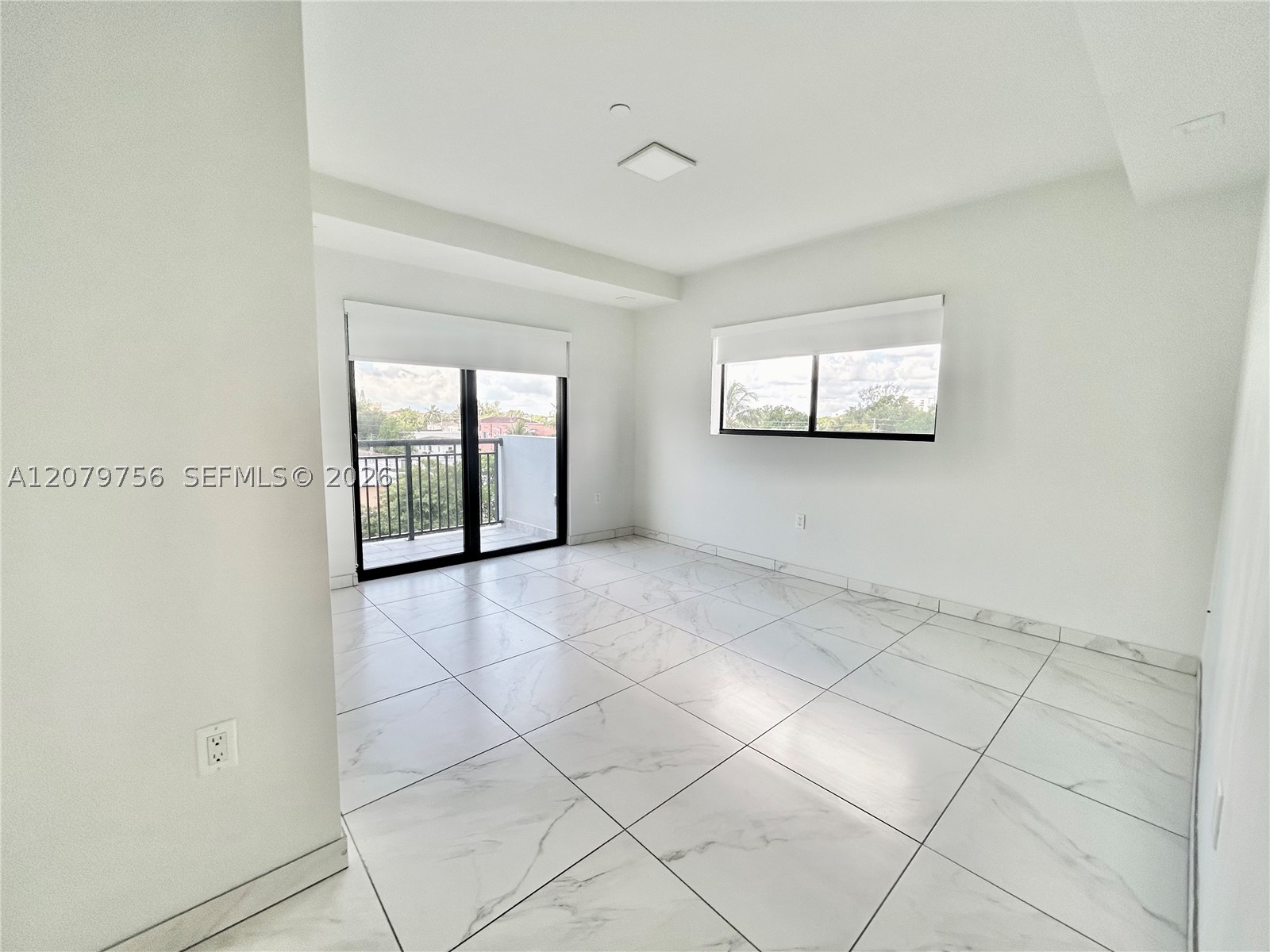 836 SW 2nd St #401, Miami FL 33130