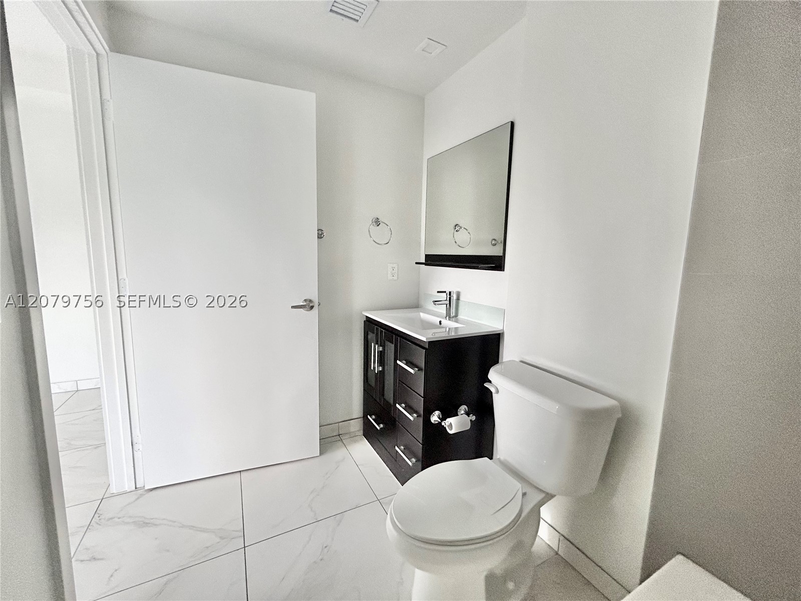 836 SW 2nd St #401, Miami FL 33130
