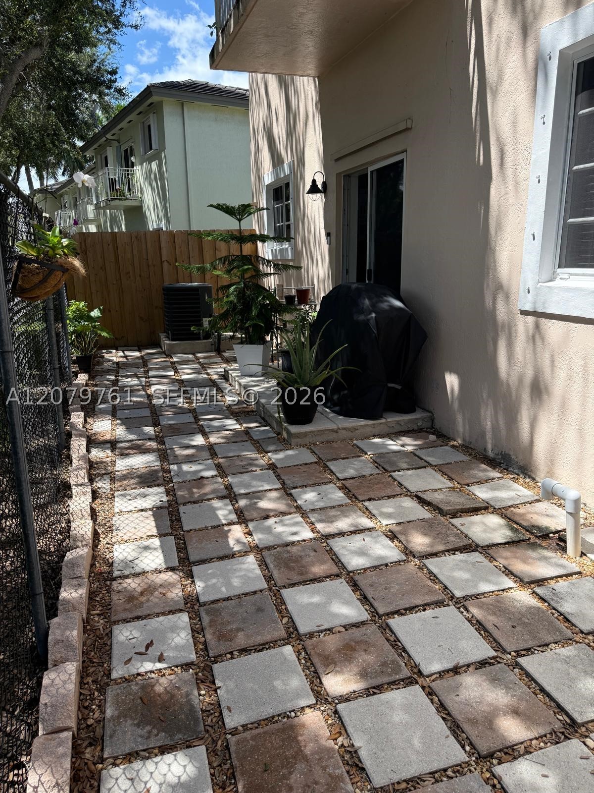 2650 NE 3rd Dr #104, Homestead FL 33033