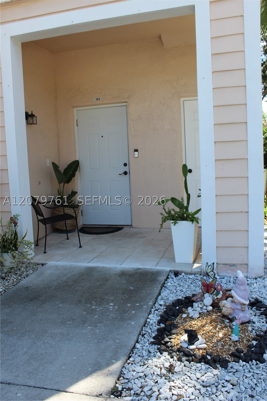 2650 NE 3rd Dr #104, Homestead FL 33033