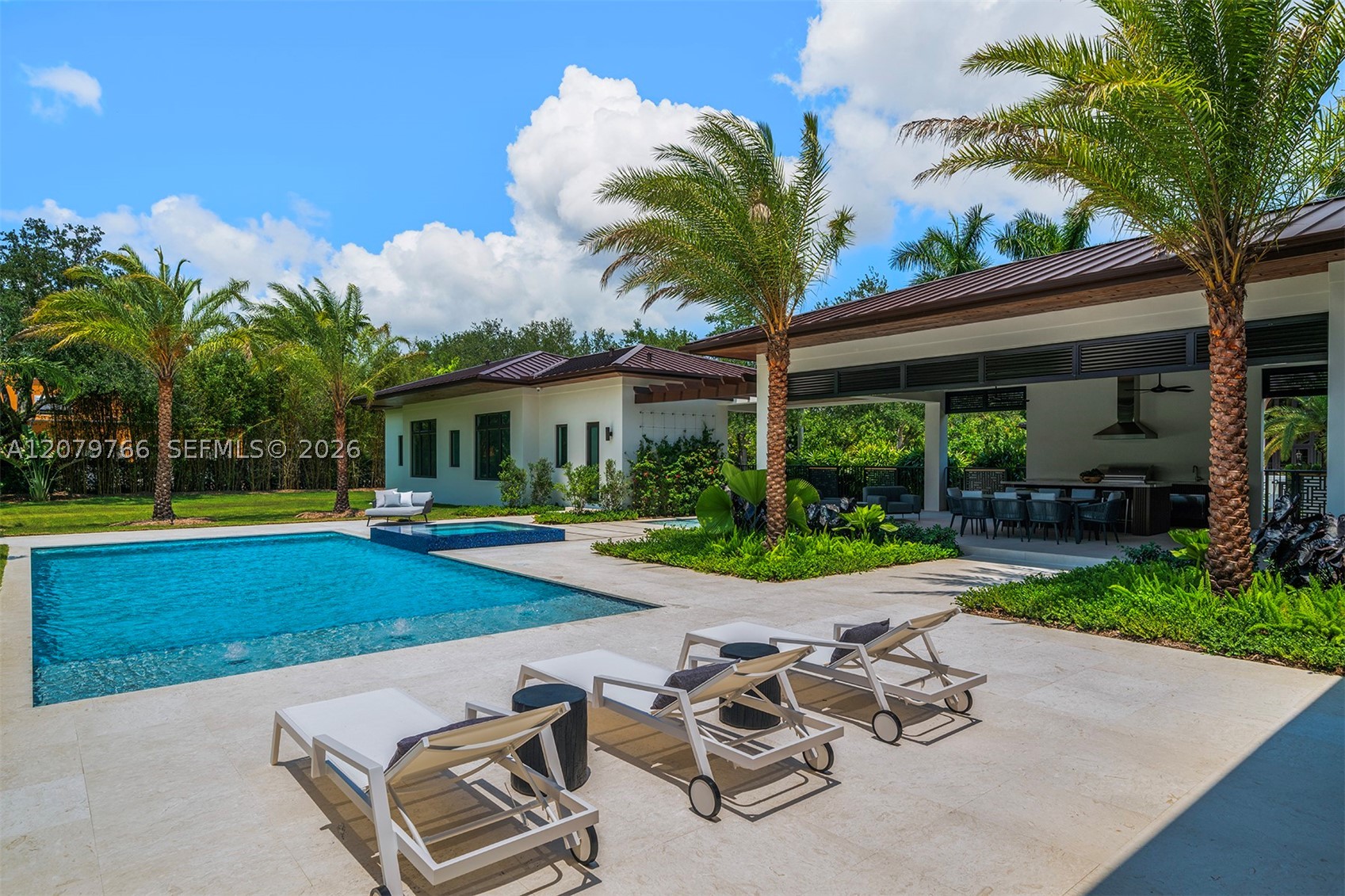 10860 SW 67th Ct, Pinecrest FL 33156