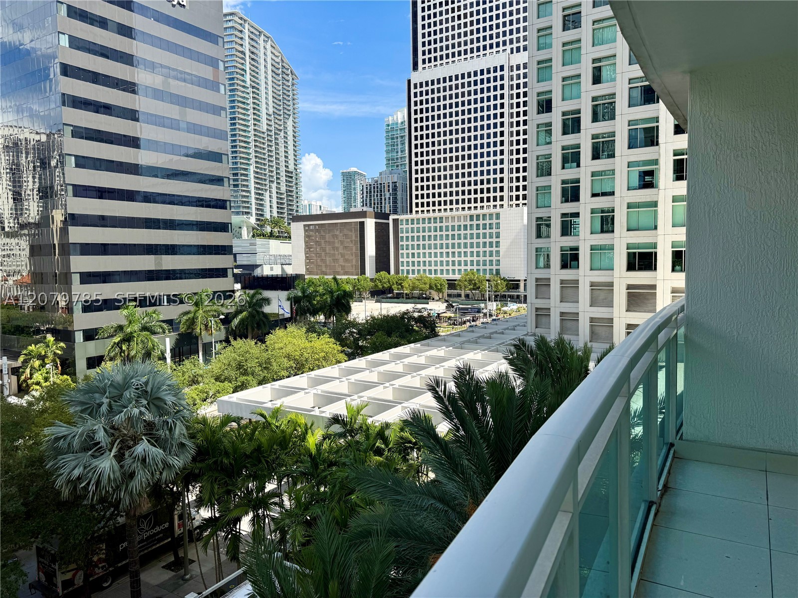 950 Brickell Bay Dr #601, Miami FL 33131