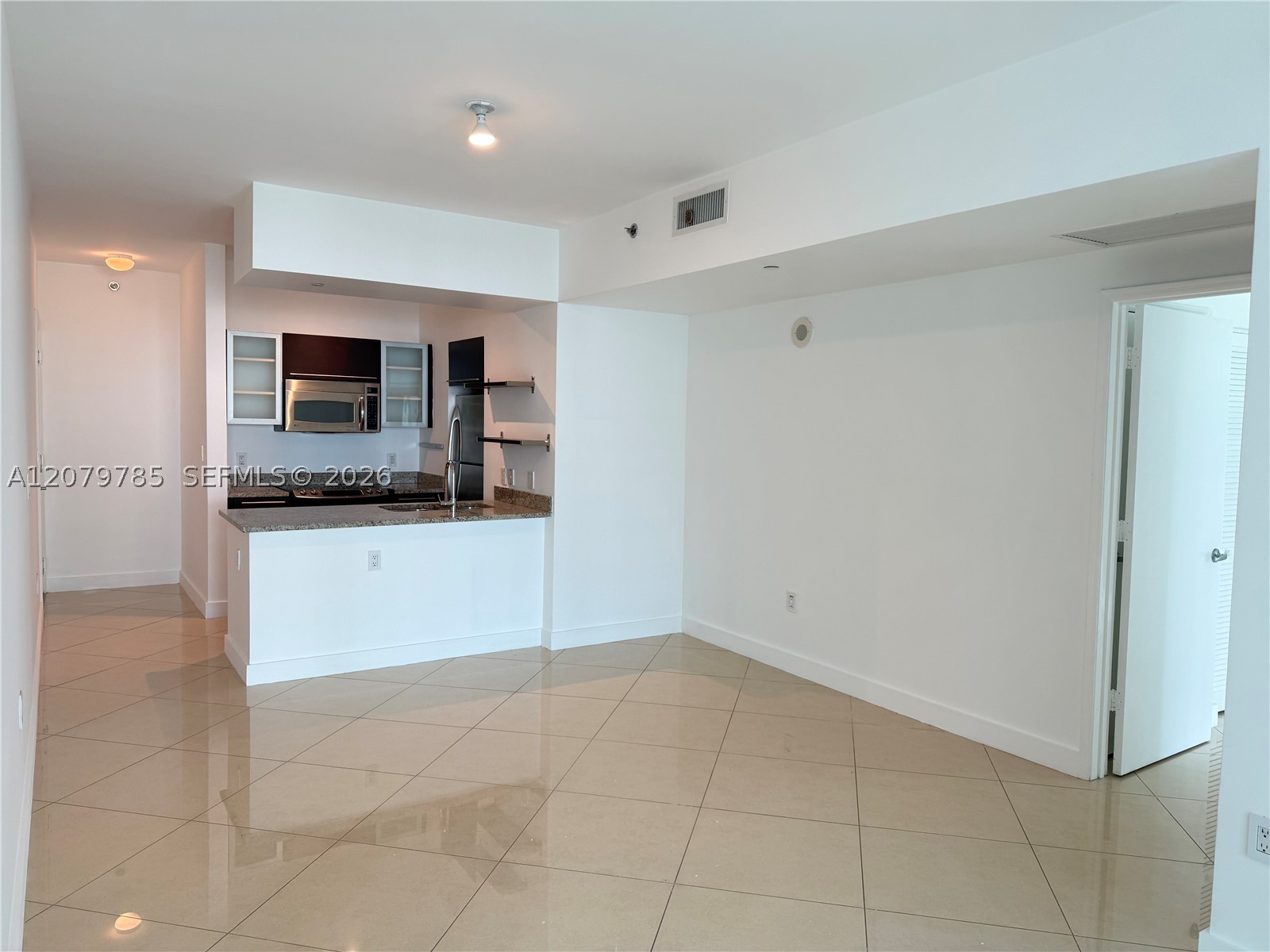 950 Brickell Bay Dr #601, Miami FL 33131