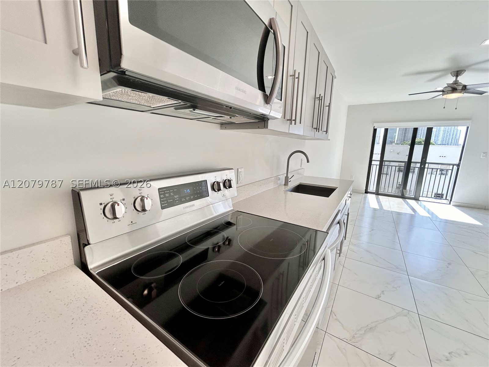836 SW 2nd St #404, Miami FL 33130