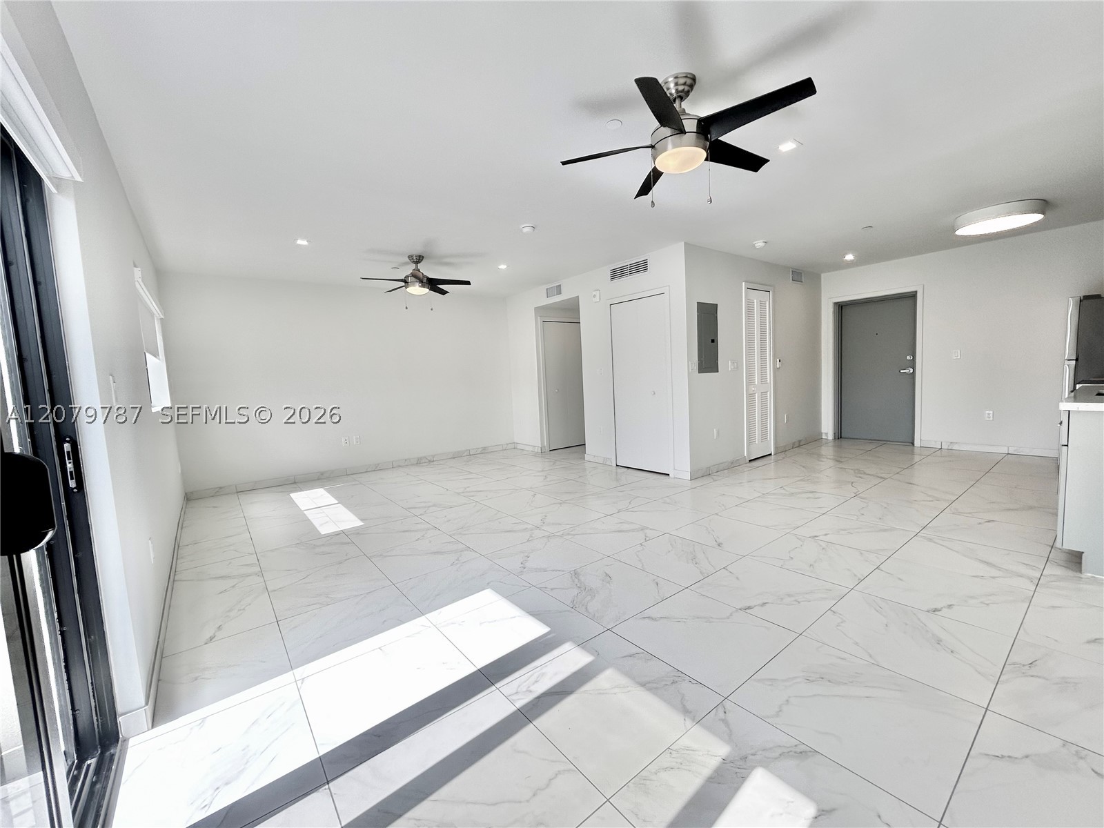 836 SW 2nd St #404, Miami FL 33130