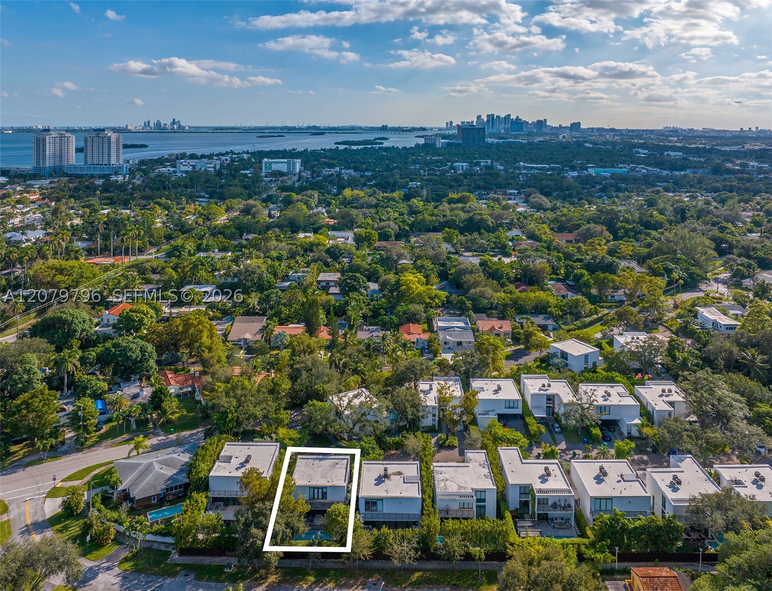 8611 Arboretum Ln, Miami FL 33138