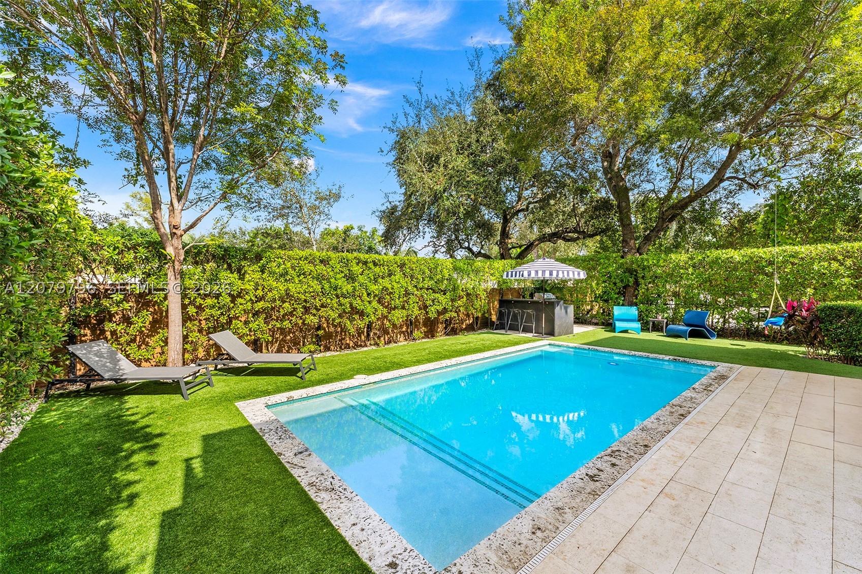 8611 Arboretum Ln, Miami FL 33138
