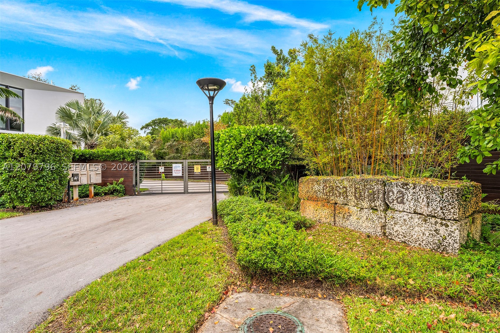 8611 Arboretum Ln, Miami FL 33138