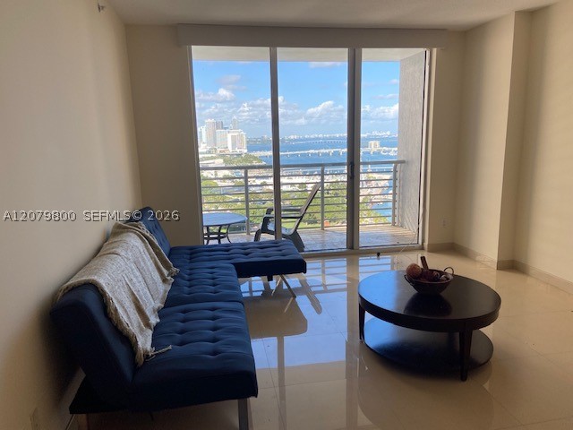 325 S Biscayne Blvd #2914, Miami FL 33131